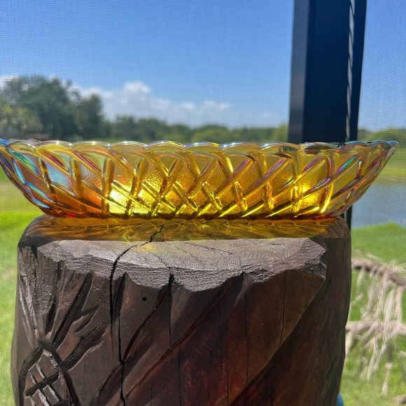 VTG Iridescent Carnival Glass Marigold Bread/ Nut Basket - Picture 3 of 12